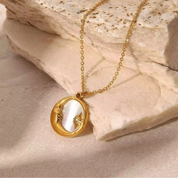 18K Gold Plated - Sun and Moon Pendant Necklace - Picture 4 of 9